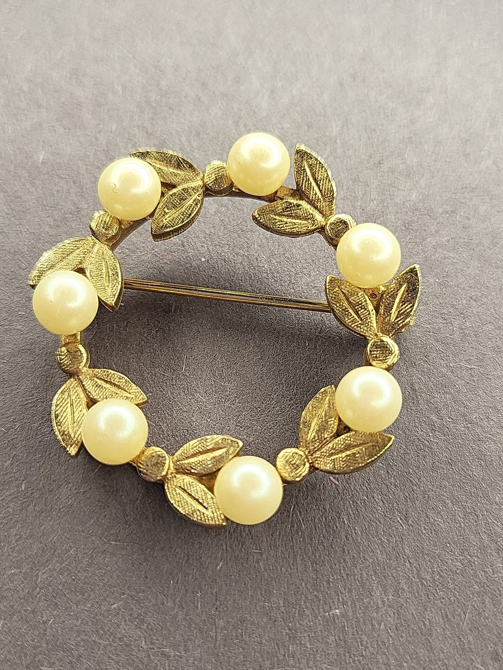 Elegant Gold Pearl Brooch